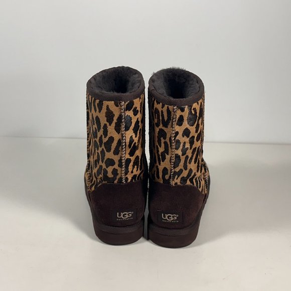 Ugg ( 1002790) Exotic Leopard Classic Shearling Boots Women Size 7 - Picture 2 of 7